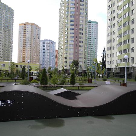 Квартира Парковые Озера Apartment เคียฟ ภายนอก รูปภาพ